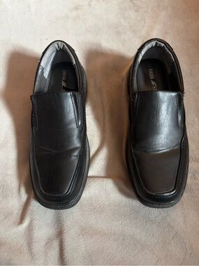 Deer Stags Mens Dress Shoes